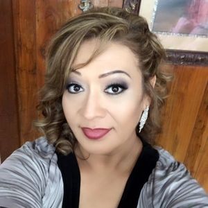 Meet your Posher, Alma